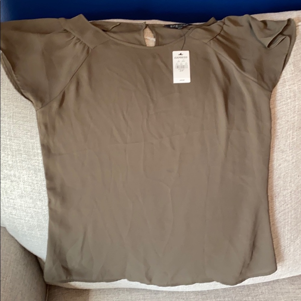 Women’s shirt